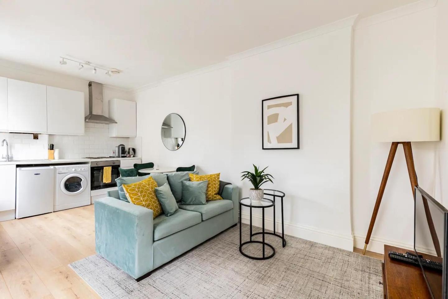 Stylish One Bedroom Apartment In Greater London Bagian luar foto