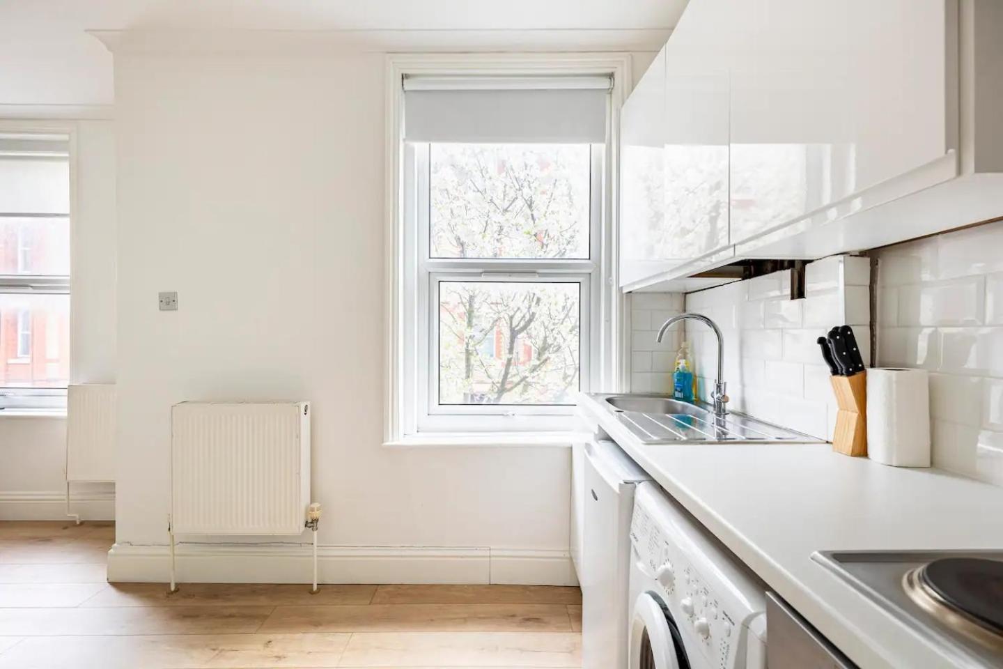 Stylish One Bedroom Apartment In Greater London Bagian luar foto