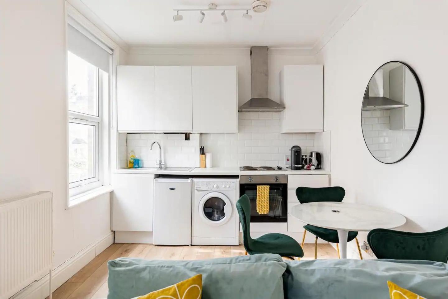 Stylish One Bedroom Apartment In Greater London Bagian luar foto